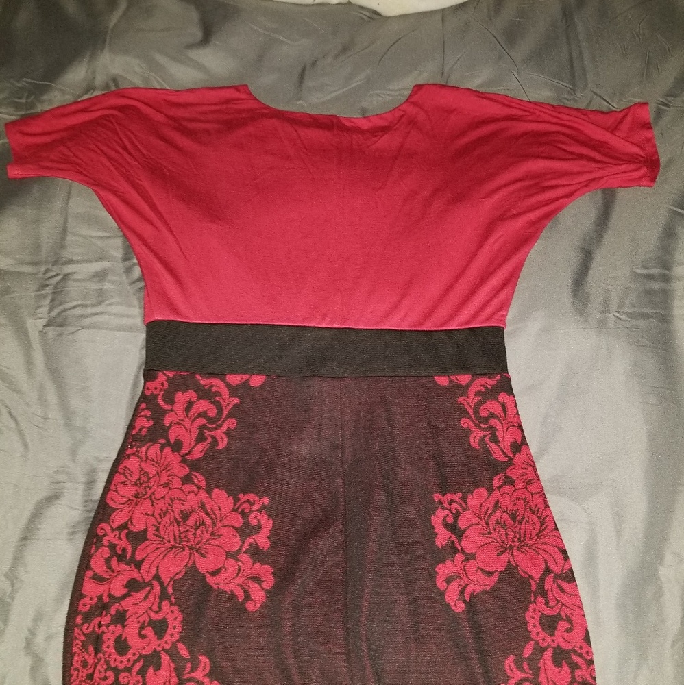 Dress - Picture 2 of 3
